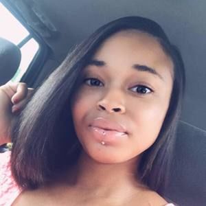 Meet your Posher, Mimi